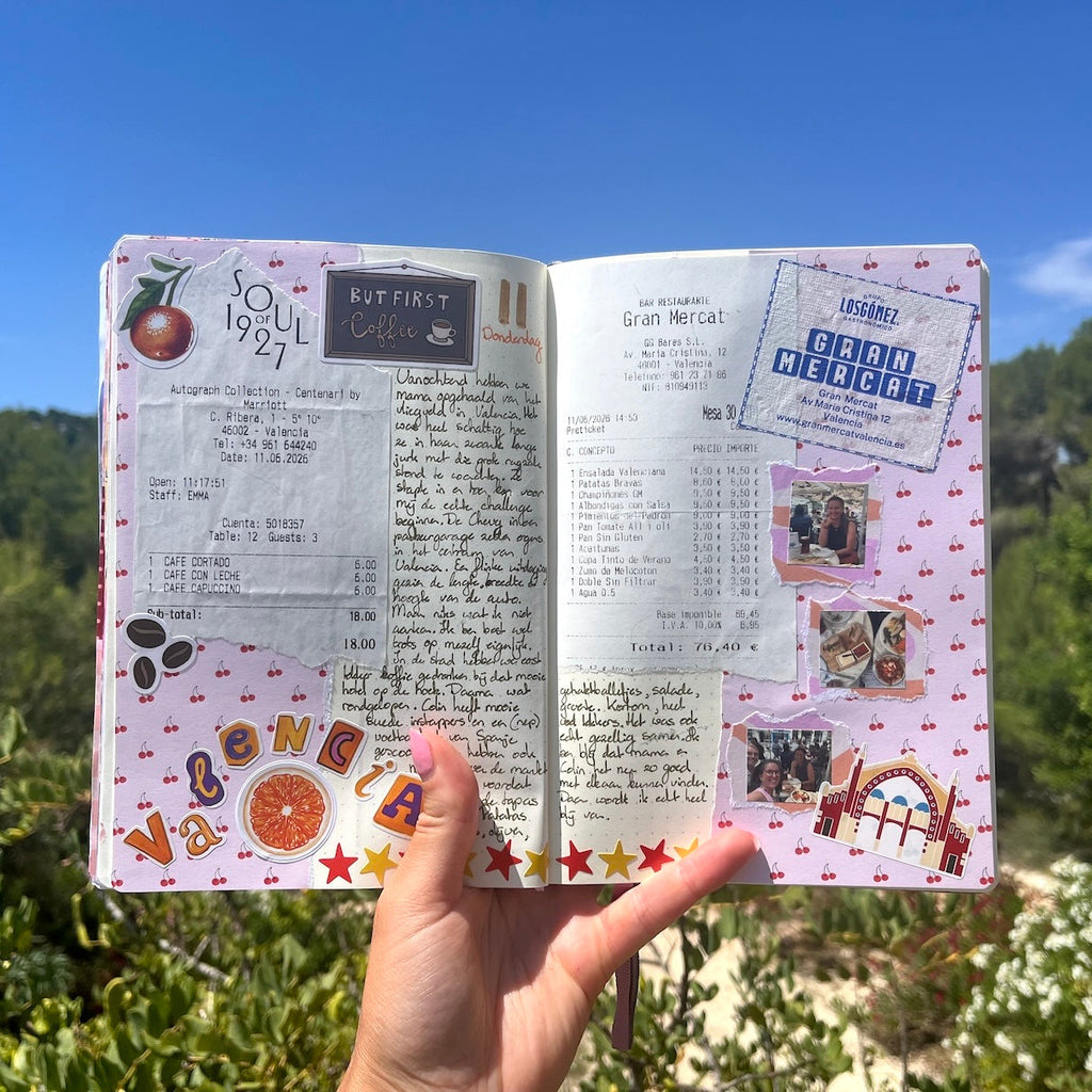 Journal papier met kersjes