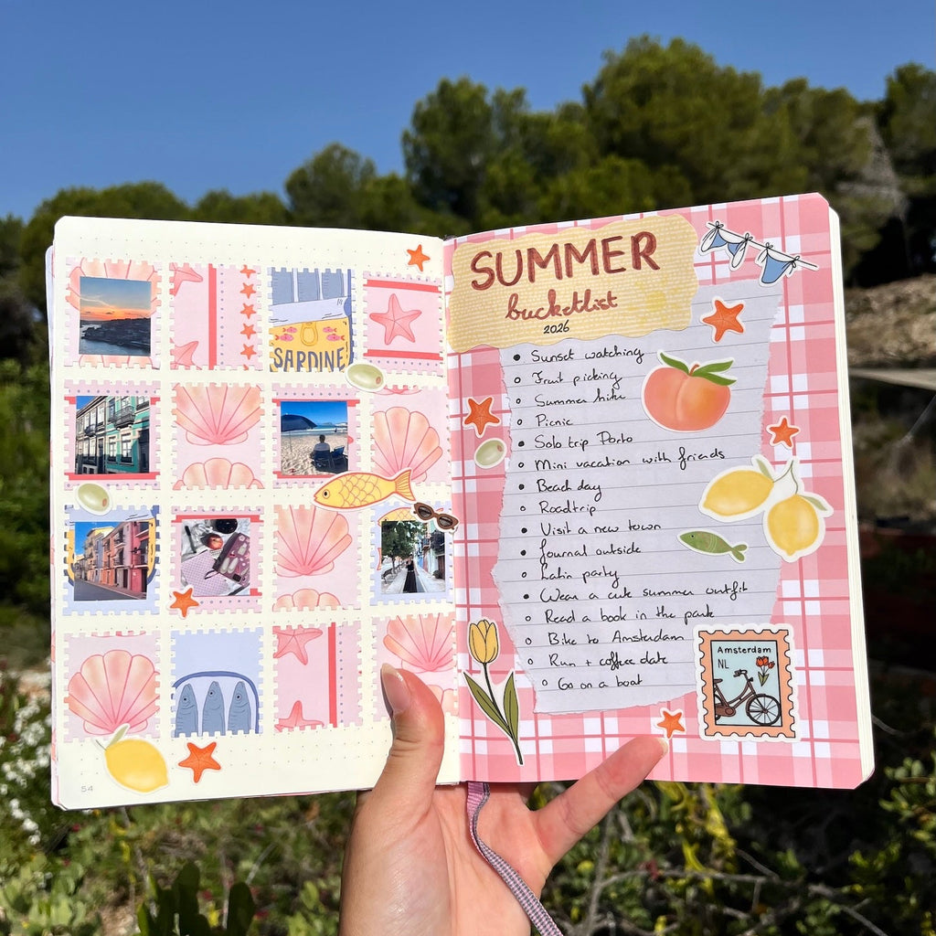 Voorbeeld van een journal spread voor de KreaDoe met een vrolijke bucketlist pagina